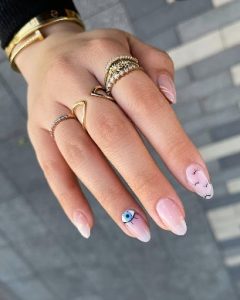 Image of Oval Shaped Nails